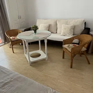  Apartment Magnifico En La Carihuela, Torremolino